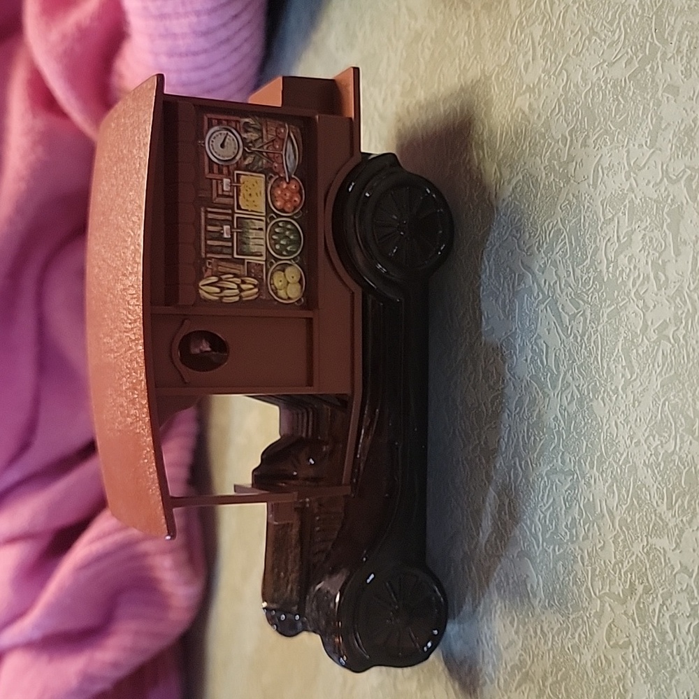 Avon country vendor